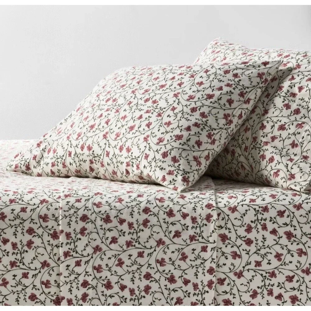 King Ultra Soft Flannel Sheet Set Ivory Floral - Threshold NEW